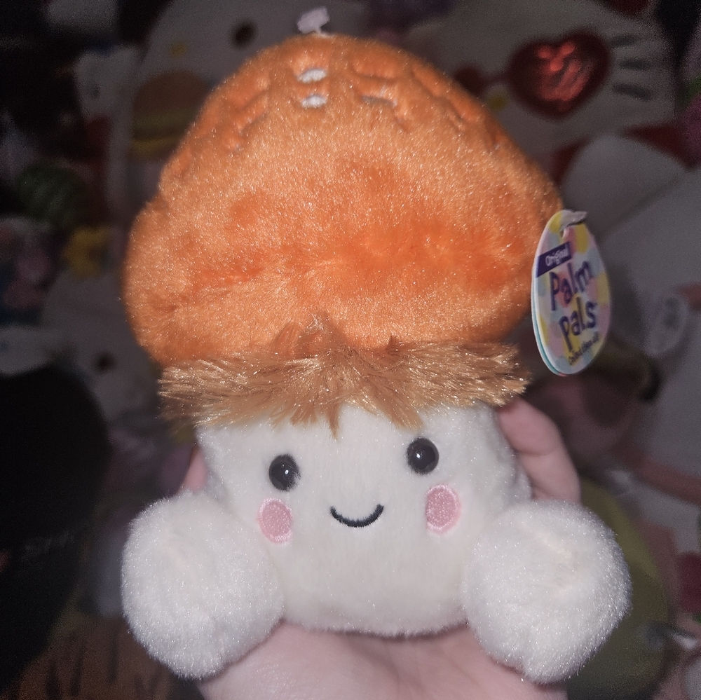 NWT Fabian The Fluffy Mushroom 🍄‍🟫 Palm Pals 5" Whimsical